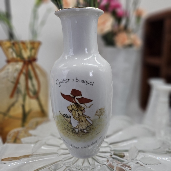 Holly Hobbie Vase - Picture 3 of 4